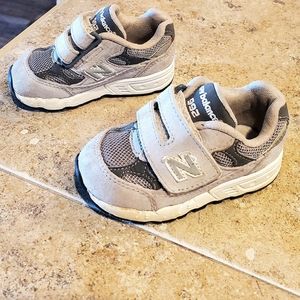 New Balance 992 Grey Toddler shoes